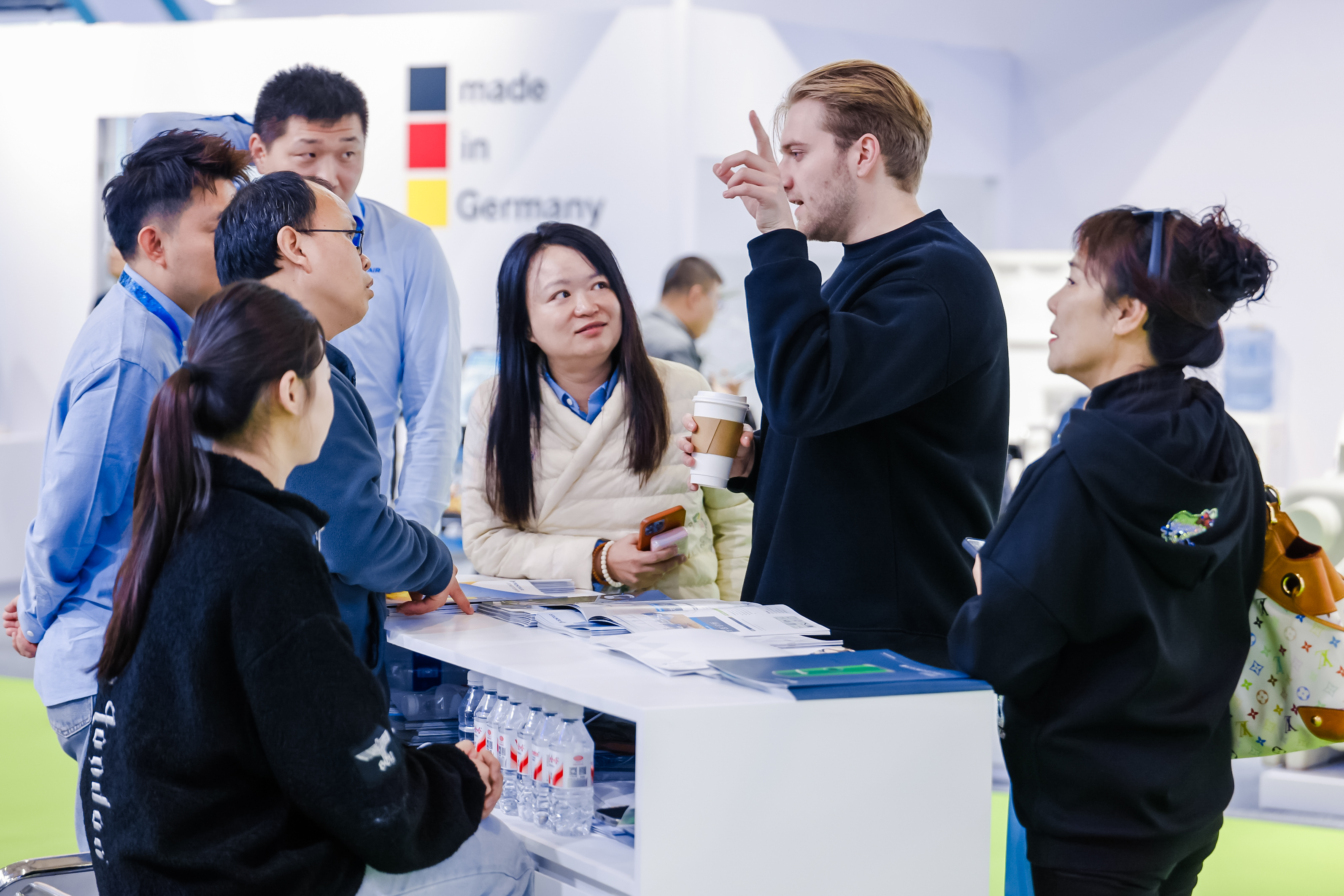 2026 百国共襄 智能引领